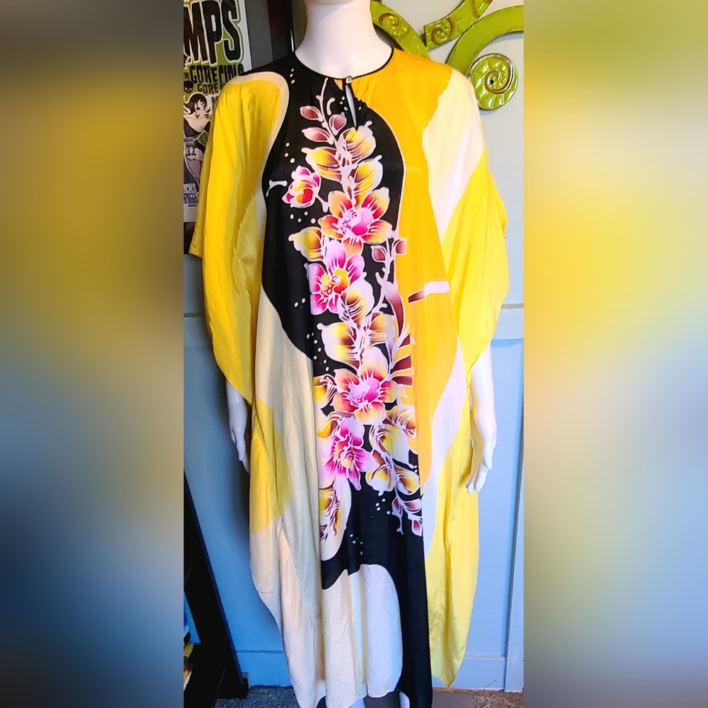 Vintage 1970’s Batik Dyed Tropical Orchid Print Kaftan Free Size